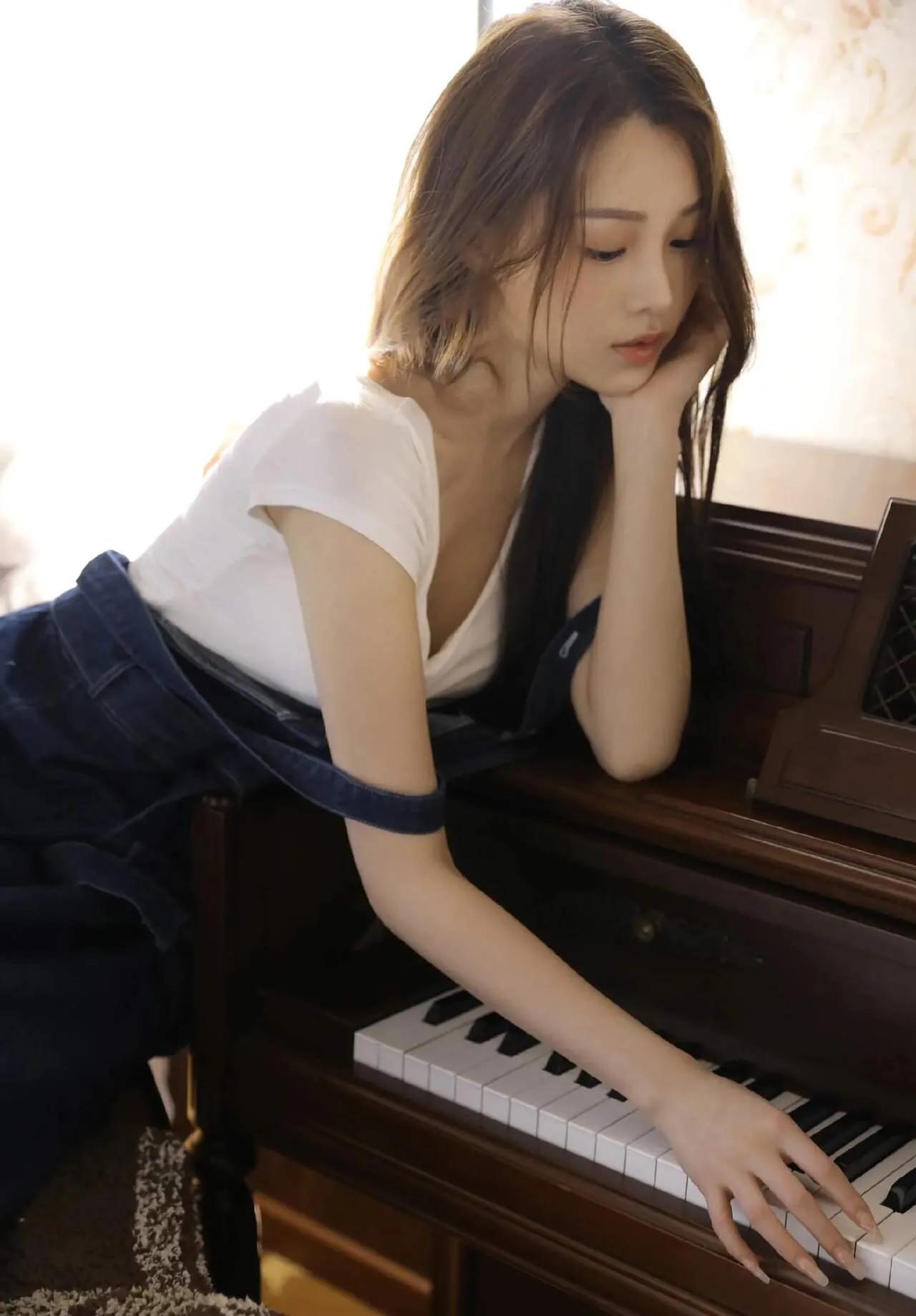 2d03f1d1874448ecbb686a16d18397fc.jpg